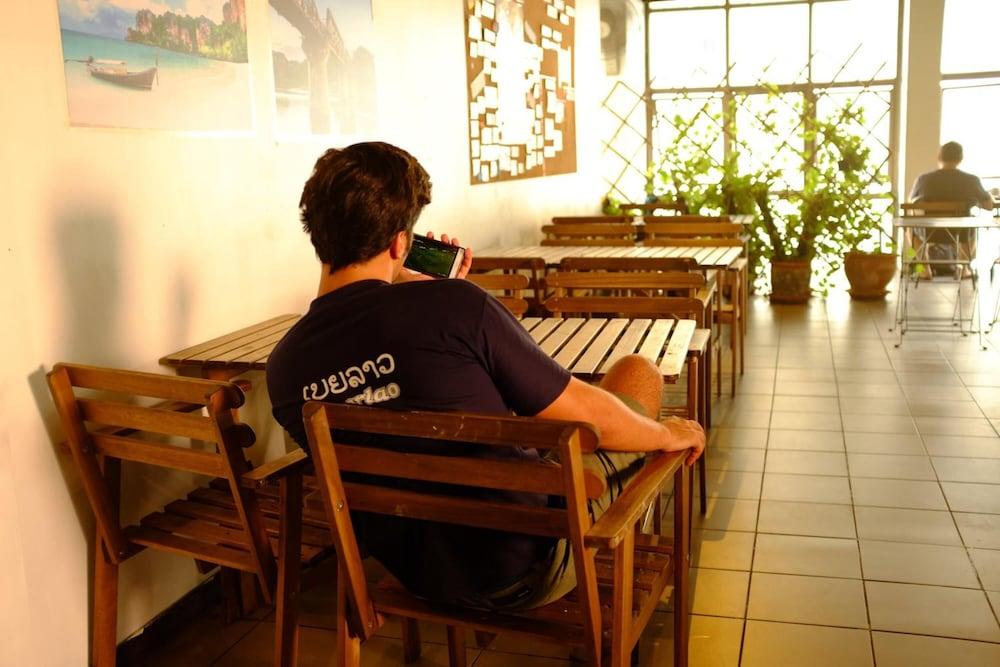 The Mixx Hostel Bangkok Esterno foto
