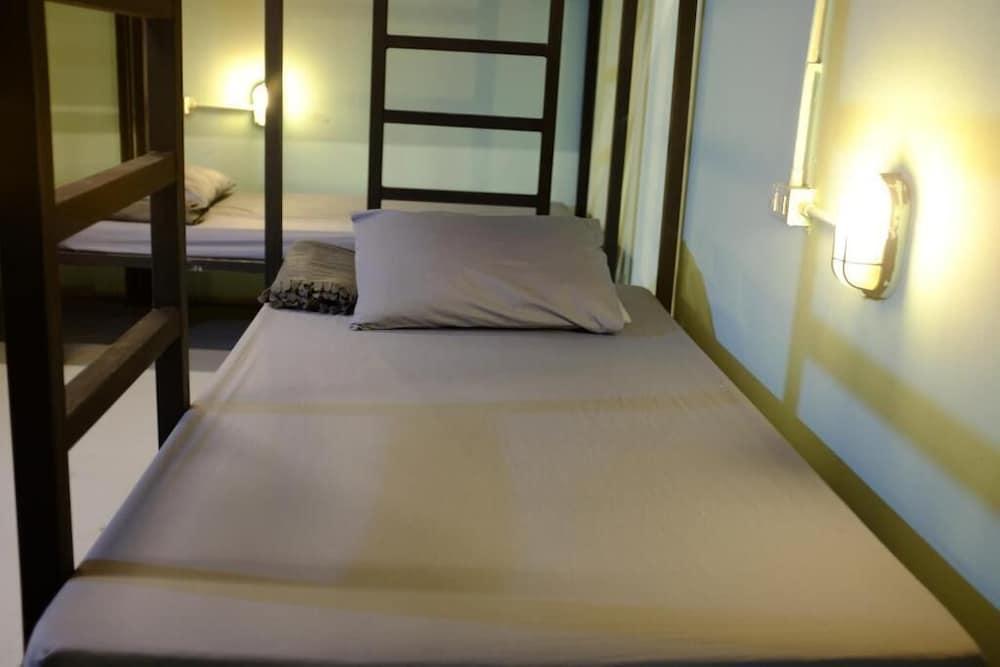 The Mixx Hostel Bangkok Esterno foto