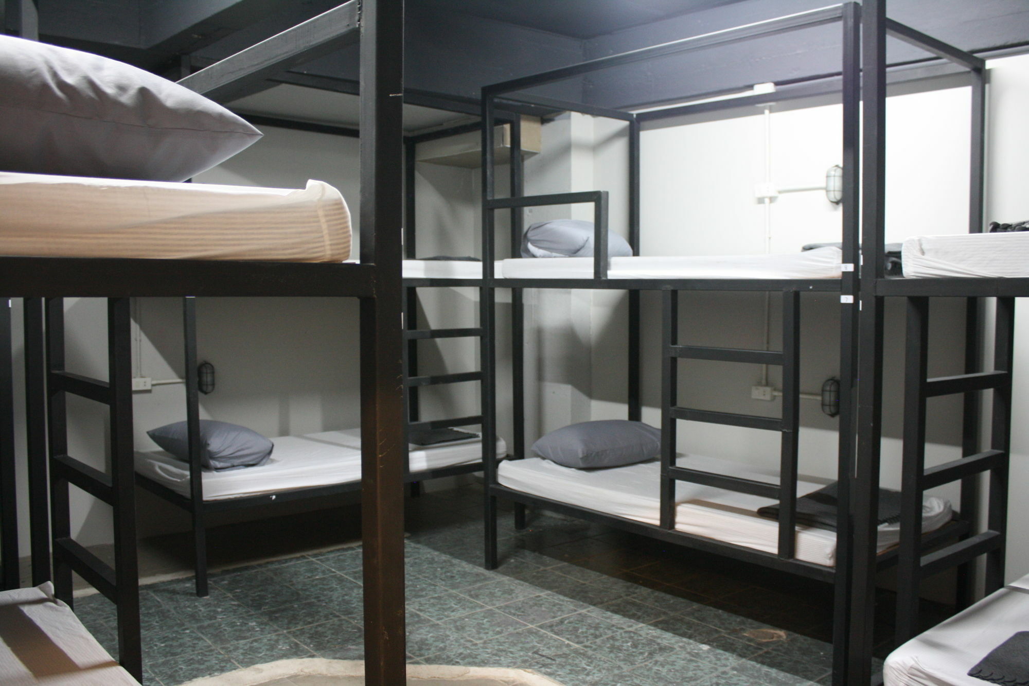 The Mixx Hostel Bangkok Esterno foto